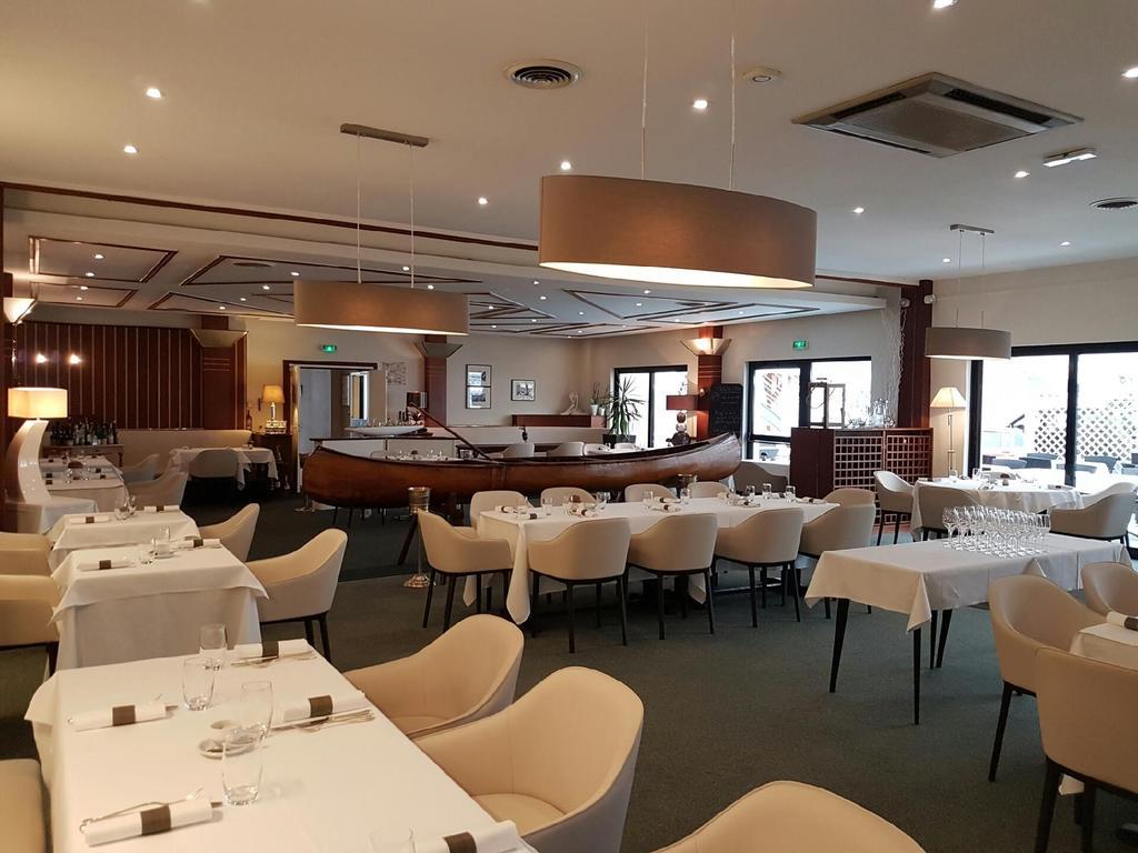 Hotel Restaurant Tivoli - Basel Airport Huningue Exterior photo